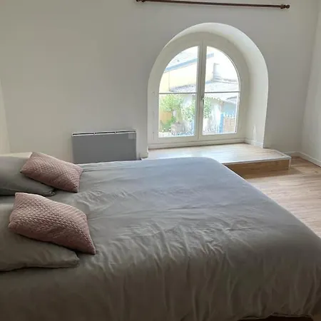 Appartement Maison Proche Du Château