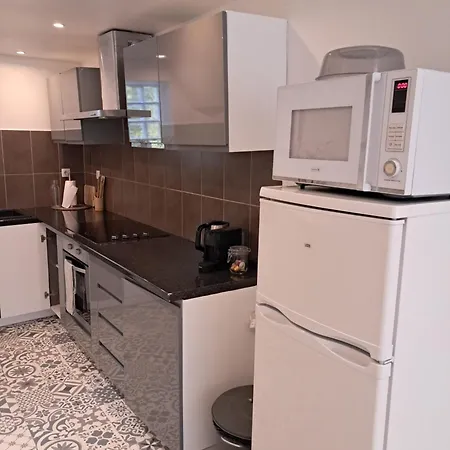 Appartement Maison Proche Du Château Versailles